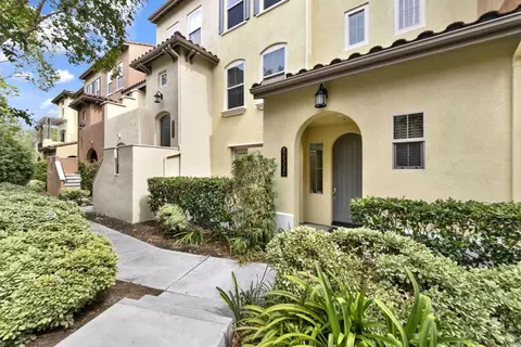 2552 Escala Cir, San Diego, CA 92108