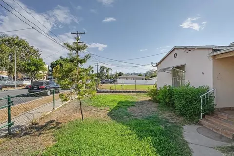 Exterior - 632 Claydelle Ave, El Cajon, CA 92020 photo 11 of 12