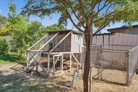 Exterior - 632 Claydelle Ave, El Cajon, CA 92020 photo 4 of 12