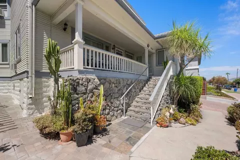 Exterior - 4554 Date Ave, La Mesa, CA 91941 photo 9 of 25