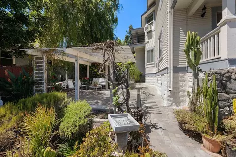 Exterior - 4554 Date Ave, La Mesa, CA 91941 photo 10 of 25