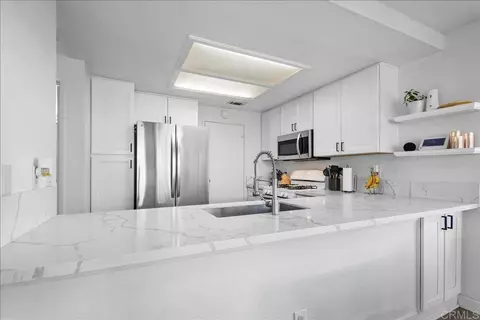Kitchen - 1465 E Lexington Ave #10A, El Cajon, CA 92019 photo 4 of 5