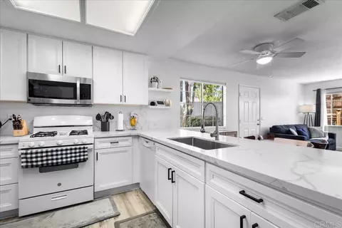Kitchen - 1465 E Lexington Ave #10A, El Cajon, CA 92019 photo 2 of 5