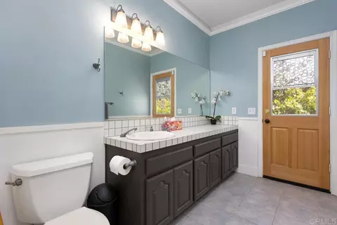 Bath - 15979 Gantry Way, Ramona, CA 92065 photo 1 of 5