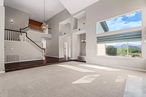 Living - 15979 Gantry Way, Ramona, CA 92065 photo 5 of 10