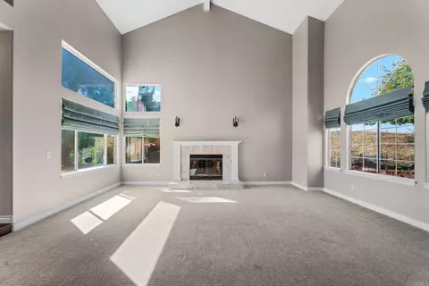 Living - 15979 Gantry Way, Ramona, CA 92065 photo 3 of 10