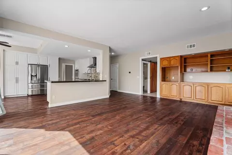 Living - 15979 Gantry Way, Ramona, CA 92065 photo 8 of 10