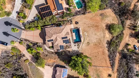 View/Area - 15979 Gantry Way, Ramona, CA 92065 photo 4 of 10