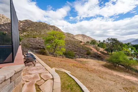 Exterior - 15979 Gantry Way, Ramona, CA 92065 photo 5 of 6