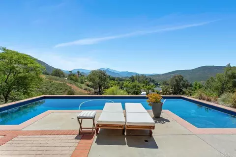Exterior - 15979 Gantry Way, Ramona, CA 92065 photo 3 of 6