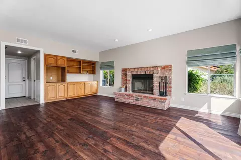 Living - 15979 Gantry Way, Ramona, CA 92065 photo 6 of 10