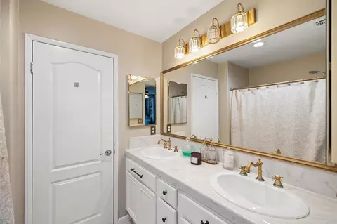 Bath - 141 Via Montisi, Santee, CA 92071 photo 3 of 3