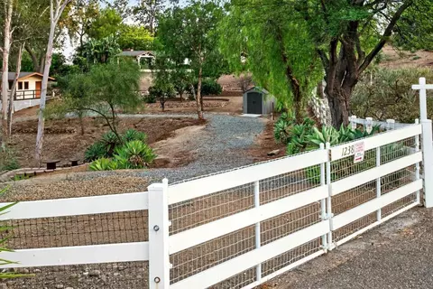 Exterior - 1238 Cedar St, Ramona, CA 92065 photo 10 of 15