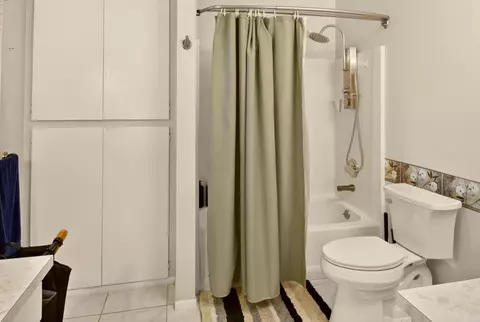 Bath - 1238 Cedar St, Ramona, CA 92065 photo 2 of 2