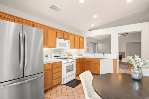 Kitchen - 149 River Rock Ct, Santee, CA 92071 photo 2 of 2