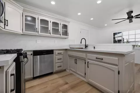 Kitchen - 847 Halecrest Dr, Chula Vista, CA 91910 photo 3 of 6