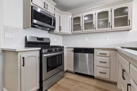 Kitchen - 847 Halecrest Dr, Chula Vista, CA 91910 photo 1 of 6