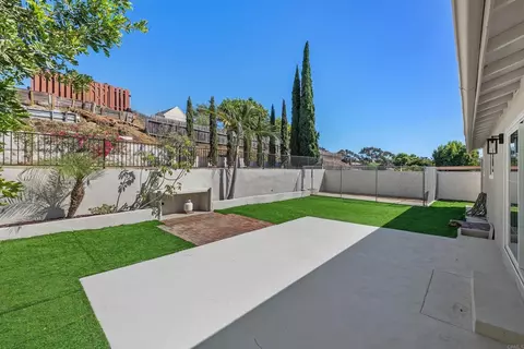 Exterior - 847 Halecrest Dr, Chula Vista, CA 91910 photo 3 of 9