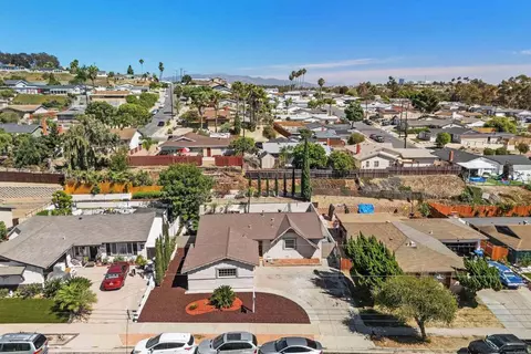 View/Area - 847 Halecrest Dr, Chula Vista, CA 91910 photo 2 of 5