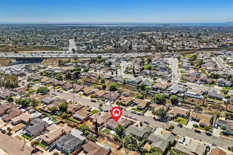 View/Area - 847 Halecrest Dr, Chula Vista, CA 91910 photo 4 of 5