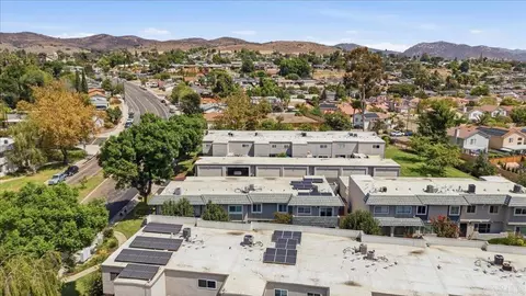 View/Area - 9457 Carlton Oaks Dr #B, Santee, CA 92071 photo 1 of 2