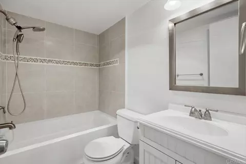 Bath - 9457 Carlton Oaks Dr #B, Santee, CA 92071 photo 3 of 3