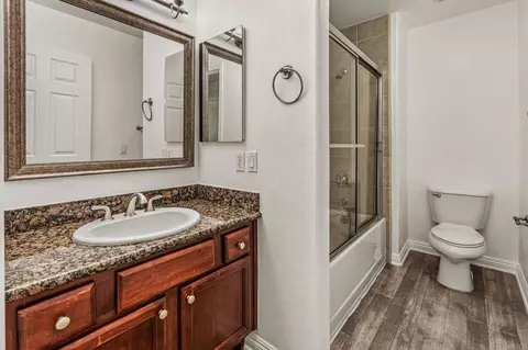 Bath - 1434 Marshall Rd #23, Alpine, CA 91901 photo 3 of 4