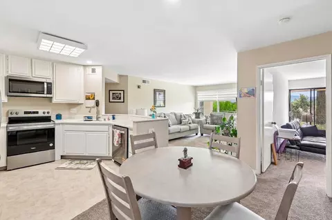 17607 Pomerado Rd #203, San Diego, CA 92128