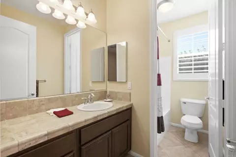 Bath - 1162 Sagewood Dr, Oceanside, CA 92056 photo 1 of 6