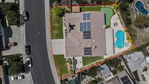 View/Area - 33982 Baystone St, Temecula, CA 92592 photo 4 of 5