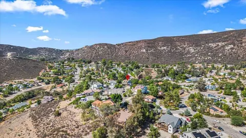 View/Area - 24144 St Helena Ct, Ramona, CA 92065 photo 26 of 30