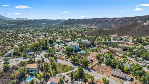 View/Area - 24144 St Helena Ct, Ramona, CA 92065 photo 29 of 30
