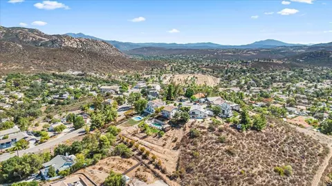View/Area - 24144 St Helena Ct, Ramona, CA 92065 photo 17 of 30