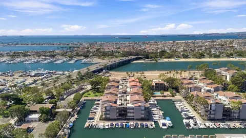 9126 Marina Pacifica Dr N, Long Beach, CA 90803