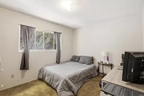 Bedroom - 9049 Bubbling Wells Rd, Lakeside, CA 92040 photo 3 of 3