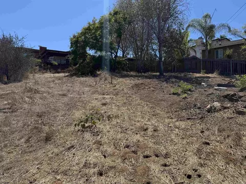8965 Greenview Pl, Spring Valley, CA 91977 photo 10