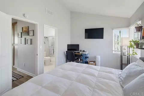 Bedroom - 2373 Kings View Cir, Spring Valley, CA 91977 photo 3 of 5