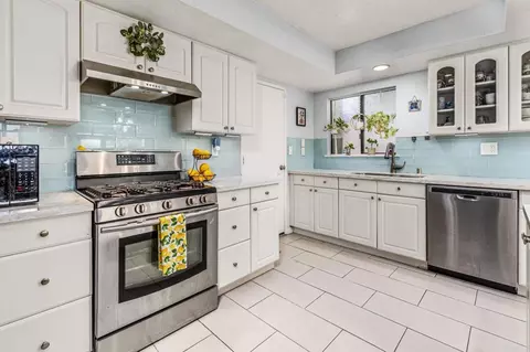 Kitchen - 3037 Highlands Blvd, Spring Valley, CA 91977 photo 2 of 3
