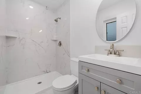 Bath - 703 Hemlock Ave, Imperial Beach, CA 91932 photo 1 of 2