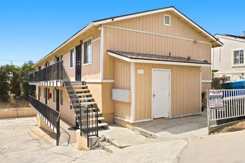 3018 44th St, San Diego, CA 92105