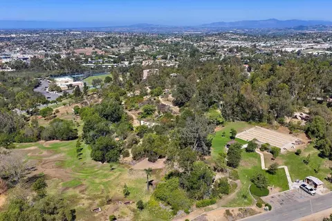 View/Area - 1598 Mesa Verde Dr, Vista, CA 92084 photo 27 of 28
