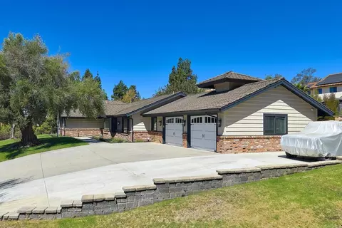 Exterior - 1598 Mesa Verde Dr, Vista, CA 92084 photo 7 of 7