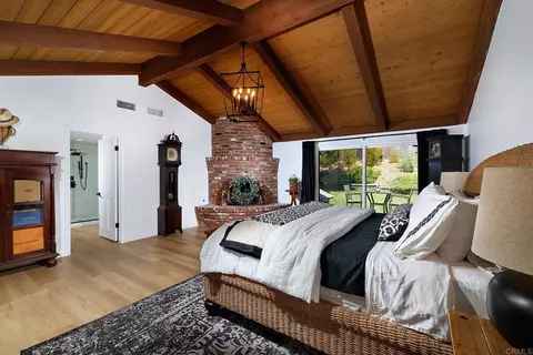 Other - 1598 Mesa Verde Dr, Vista, CA 92084 photo 4 of 7