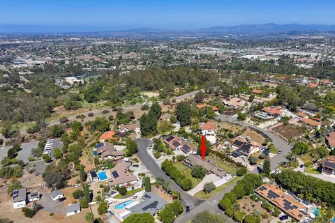 View/Area - 1598 Mesa Verde Dr, Vista, CA 92084 photo 22 of 28