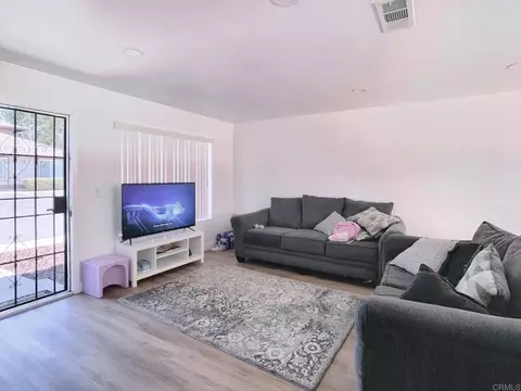 Living - 319 Sun Ct, El Cajon, CA 92021 photo 2 of 3