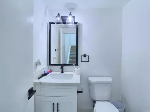 Bath - 319 Sun Ct, El Cajon, CA 92021 photo 2 of 2