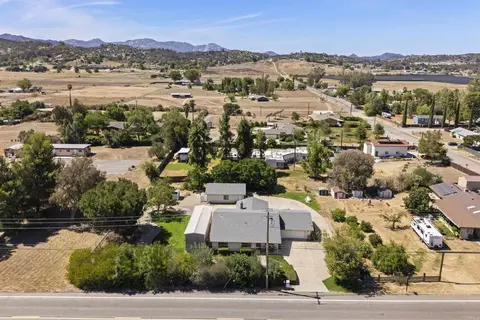 View/Area - 842 Hanson Ln, Ramona, CA 92065 photo 9 of 24