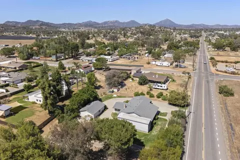View/Area - 842 Hanson Ln, Ramona, CA 92065 photo 12 of 24