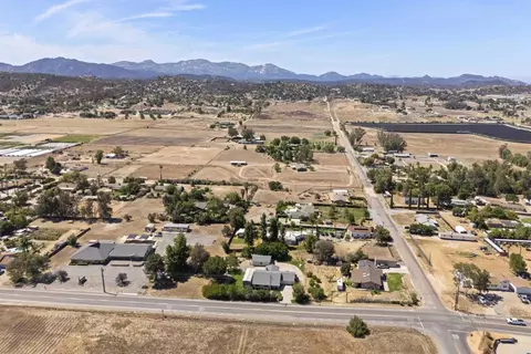 View/Area - 842 Hanson Ln, Ramona, CA 92065 photo 23 of 24