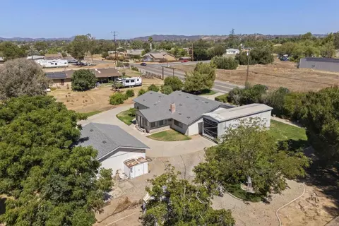View/Area - 842 Hanson Ln, Ramona, CA 92065 photo 8 of 24